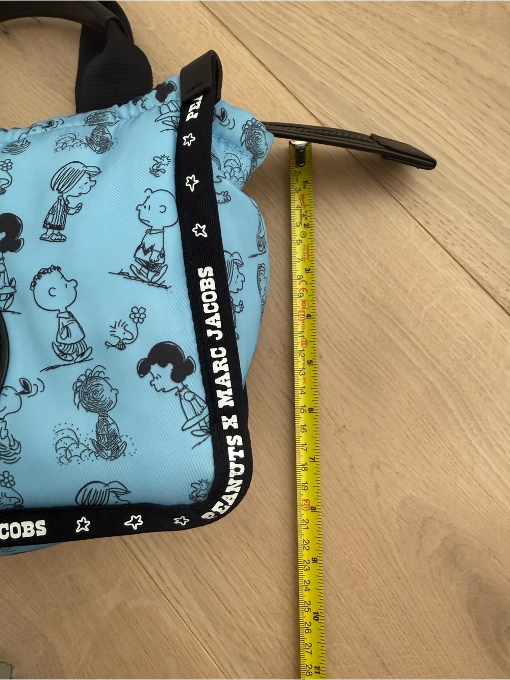 Marc Jacobs X Peanuts Snoopy Character Print Small Blue Nylon Puffy Tote - Picture 6 of 7